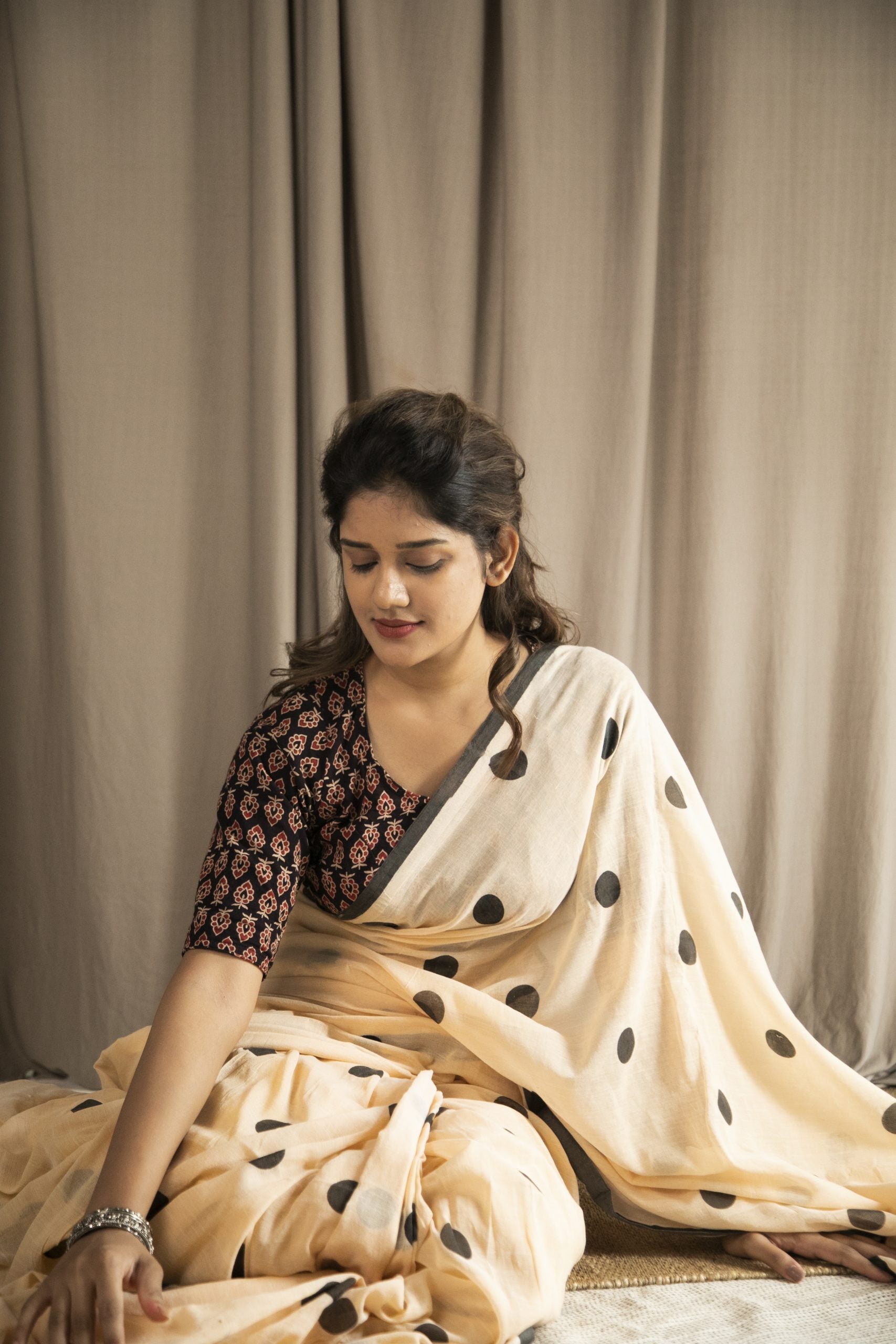 Kanaa - Beige