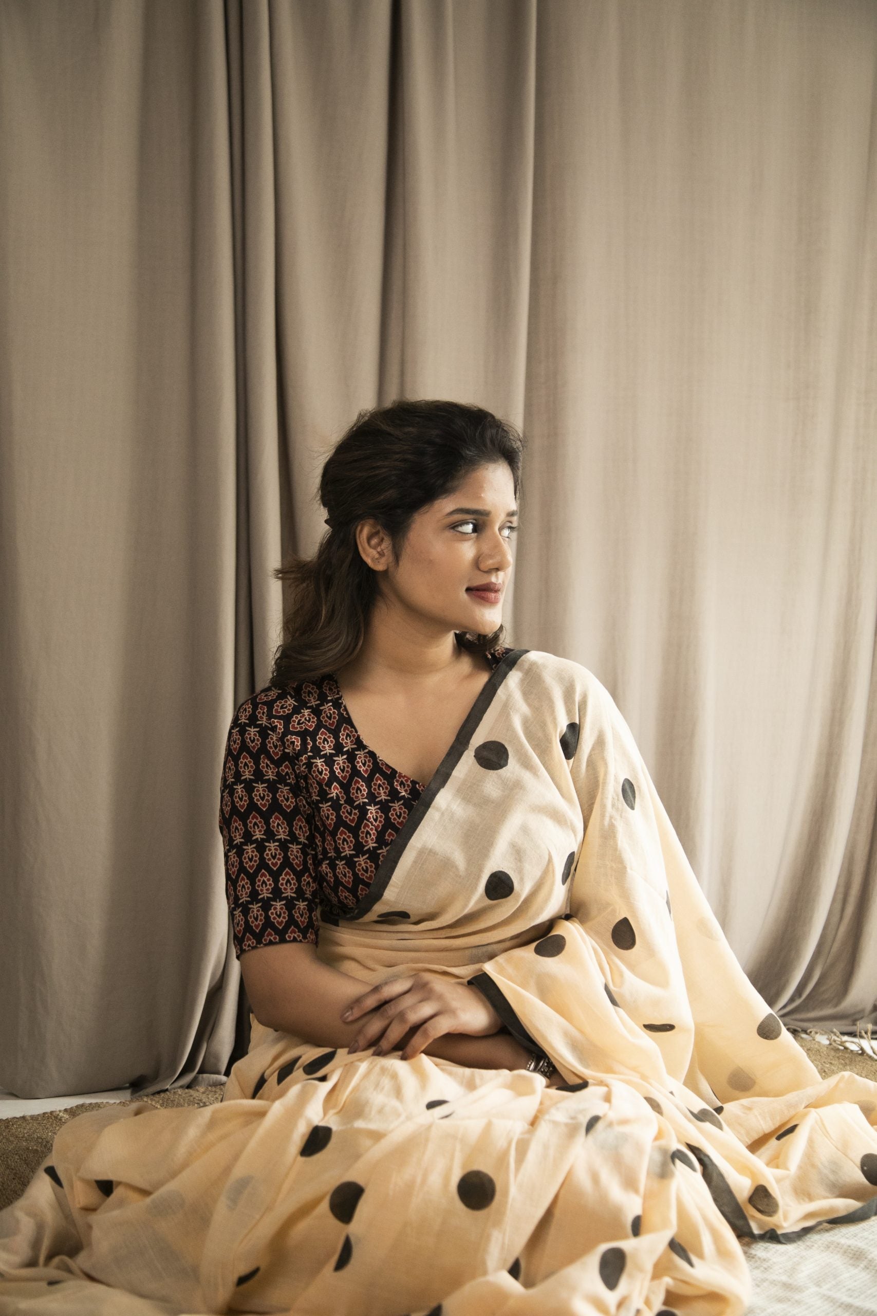 Kanaa - Beige