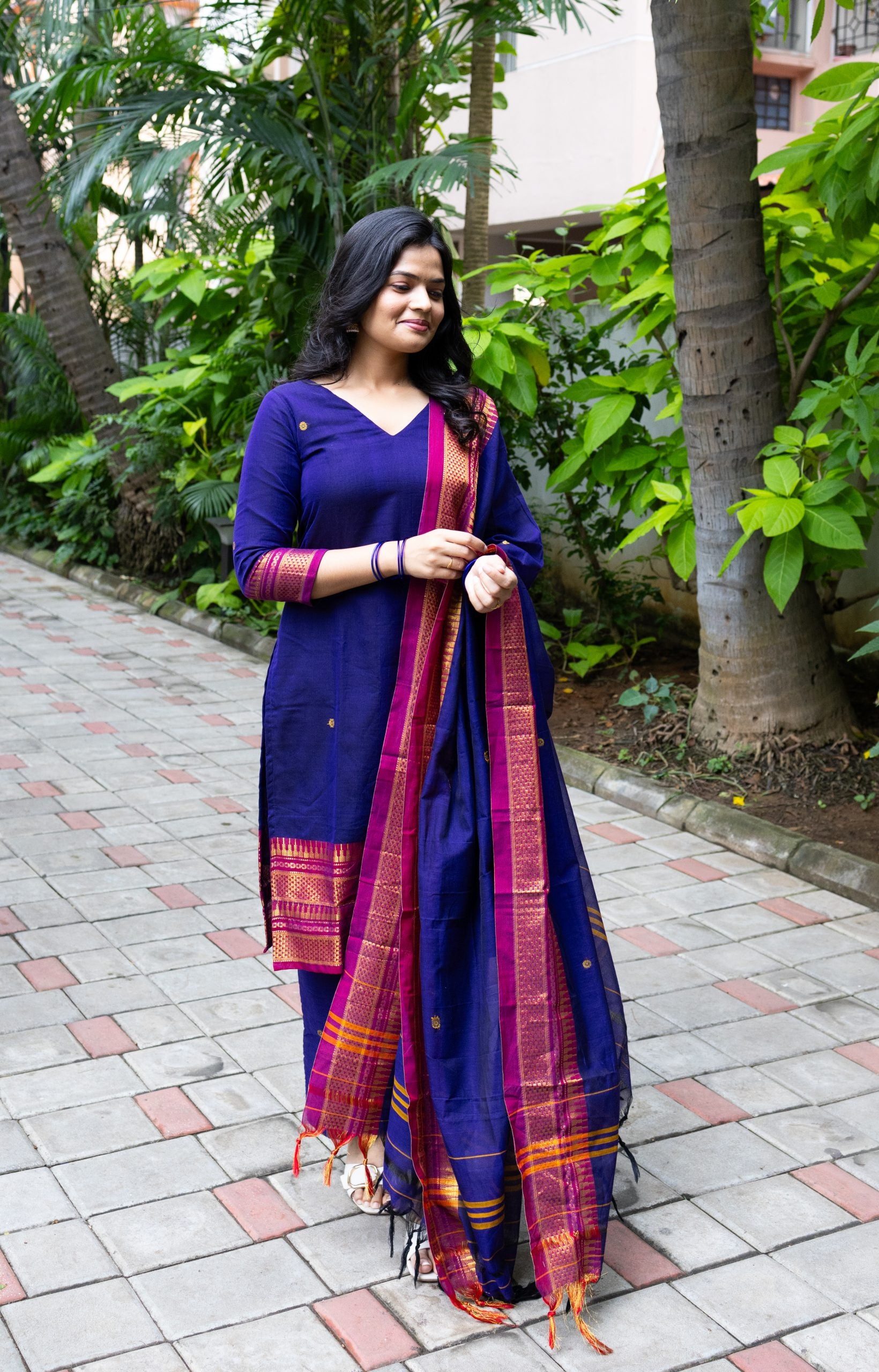 Thari - Bhavya