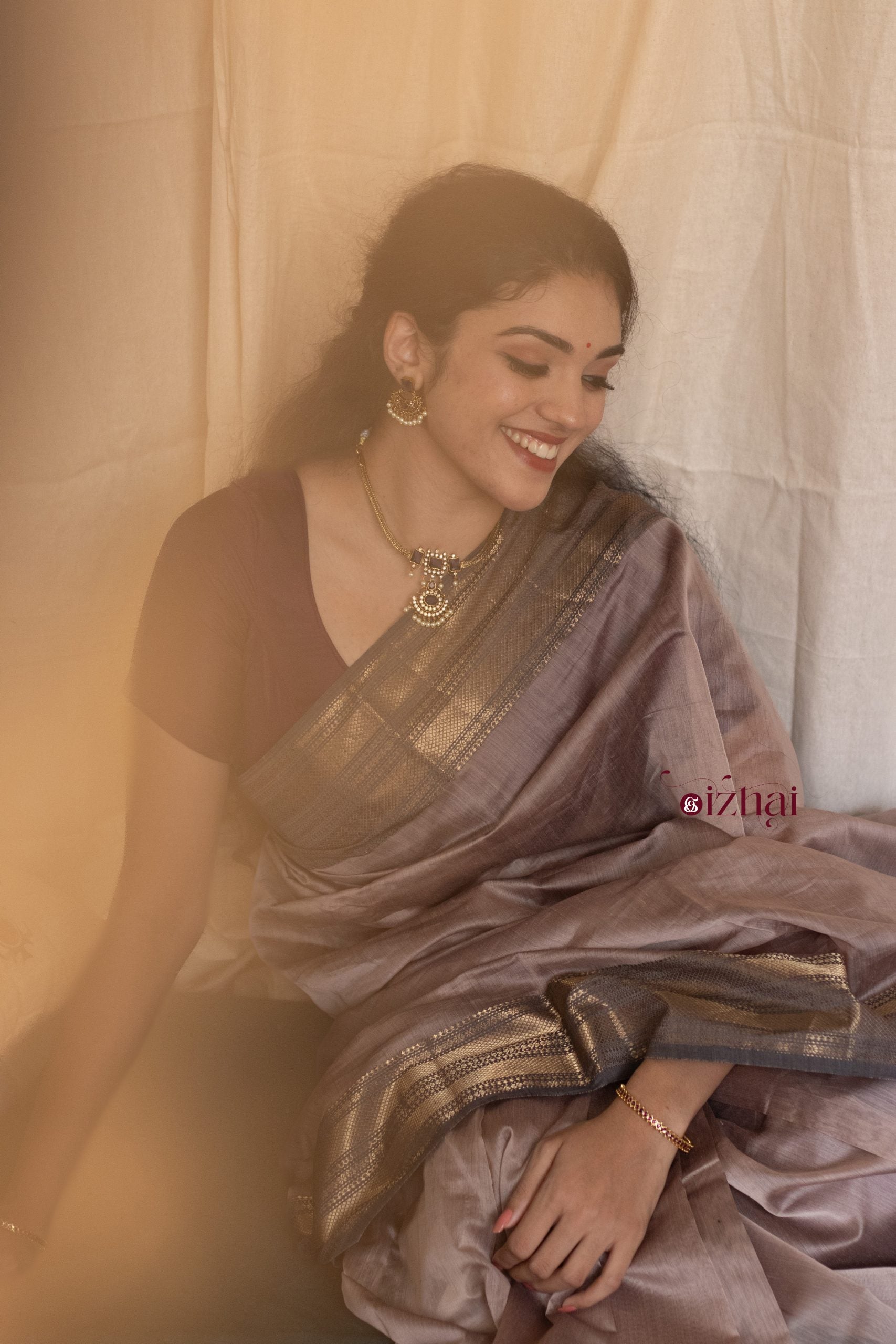Maheswari Swara - Aampal
