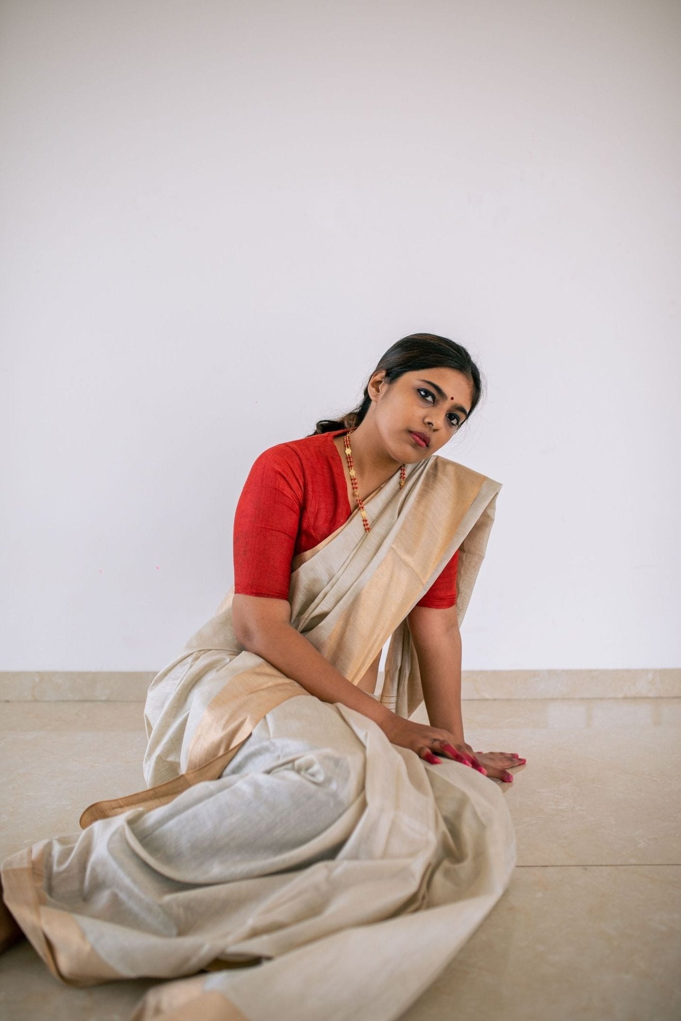 ADHYA || BEIGE - Izhai