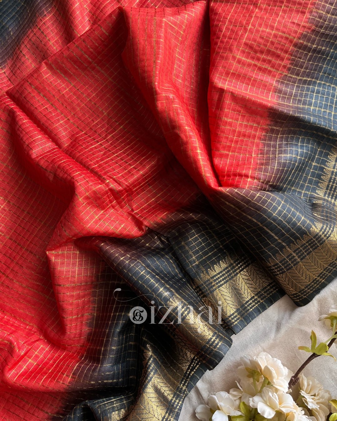 ADHYA - RED BLACK - Izhai