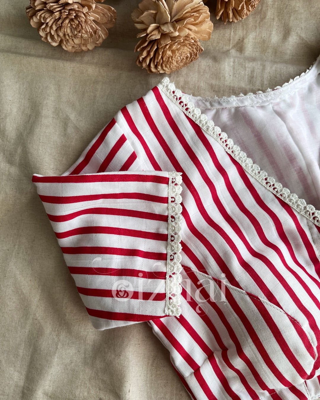 Blouse - M-o-m - Izhai