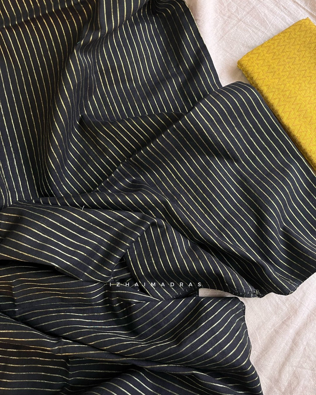 Daily - Black Zari - Izhai