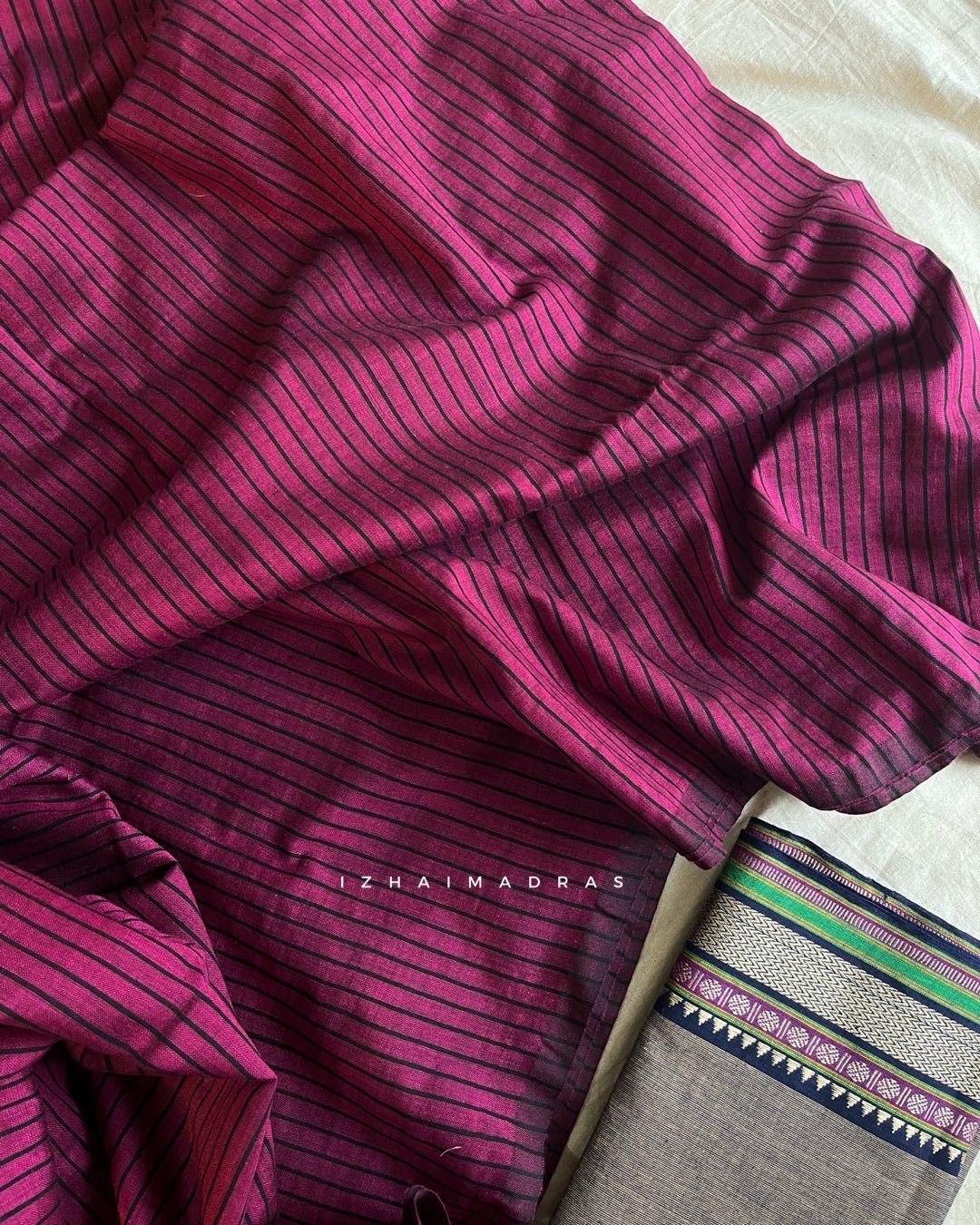 Daily - Magenta zari - Izhai