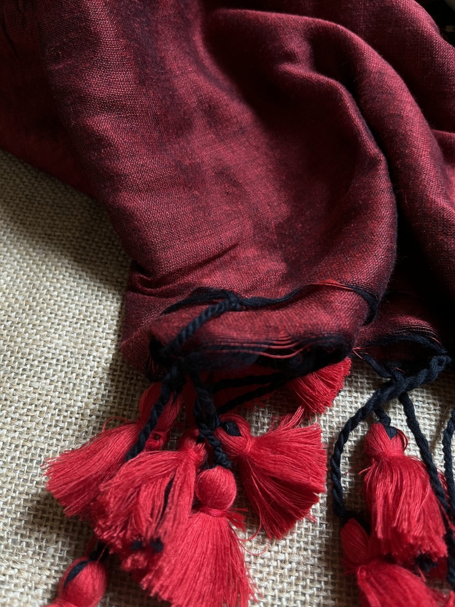 Daily | - Maroon - Izhai