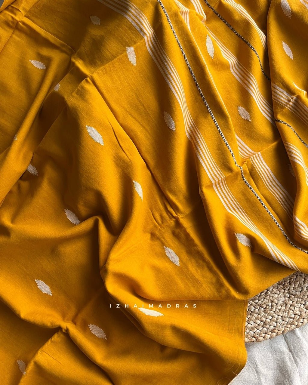 Daily - Mustard - Izhai