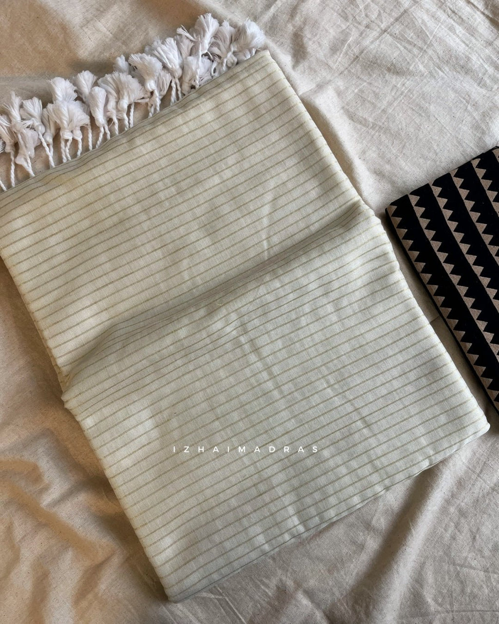 Daily - White Zari - Izhai