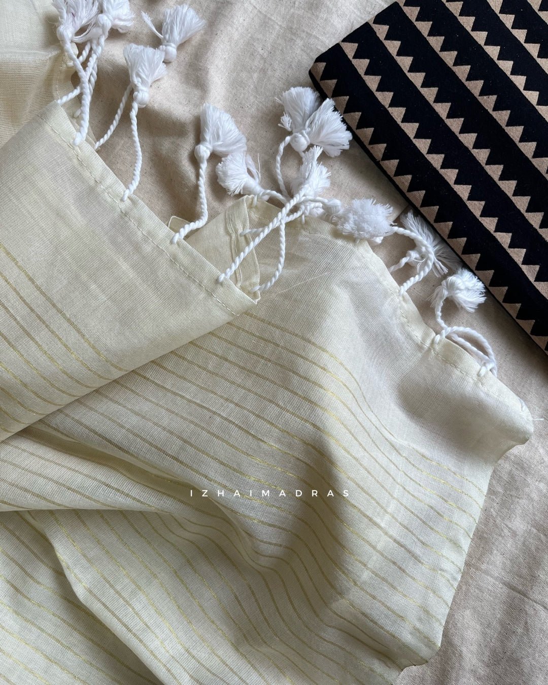 Daily - White Zari - Izhai