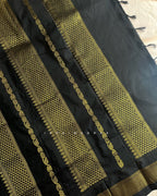 Kanchi - Black - Izhai