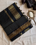 Kanchi - Black kattam - Izhai