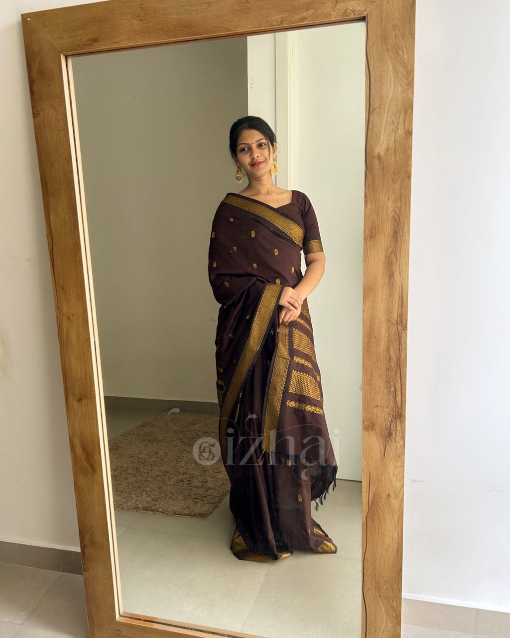 Kanchi || Brown - Izhai