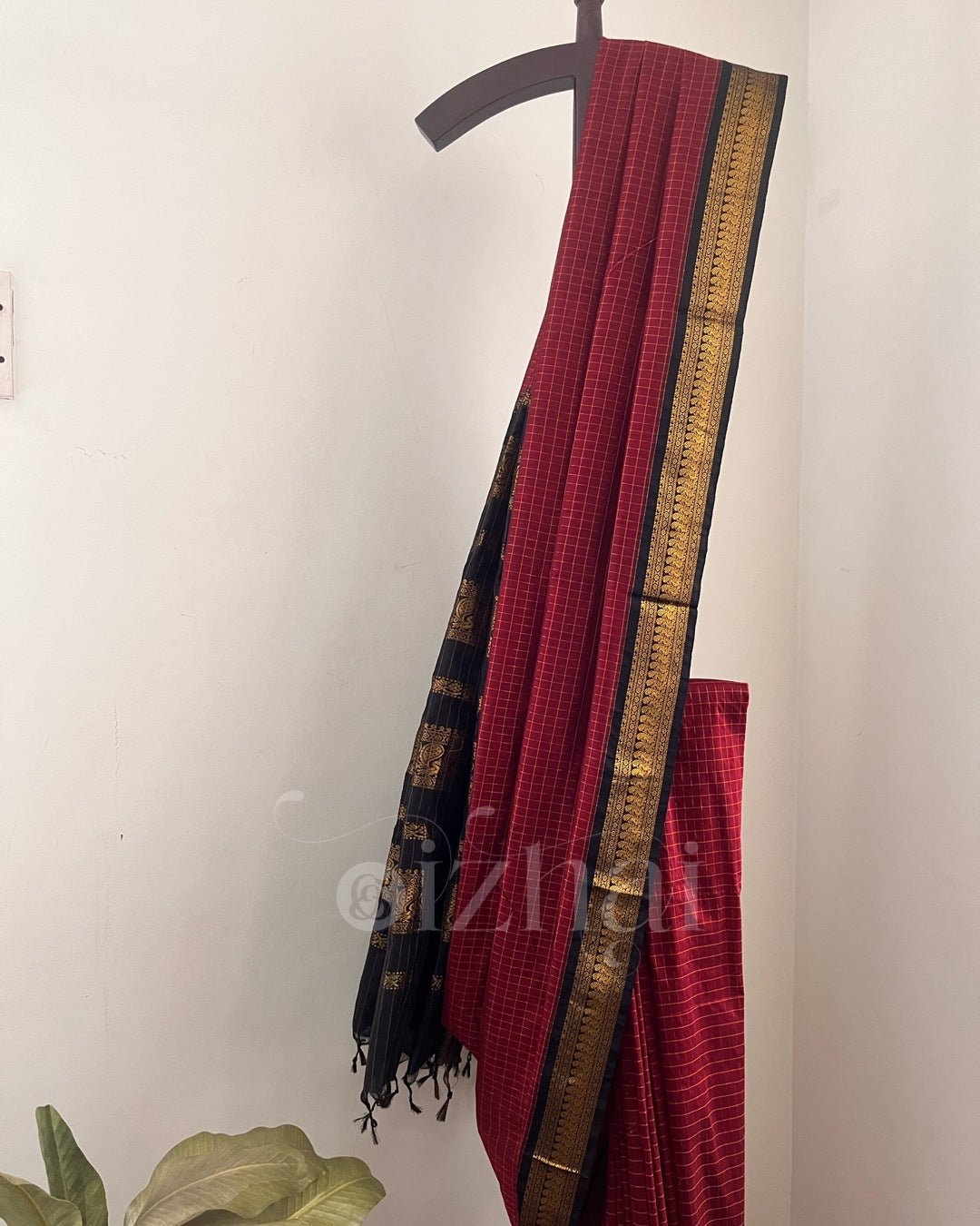 Kanchi - Maroon kattam - Izhai