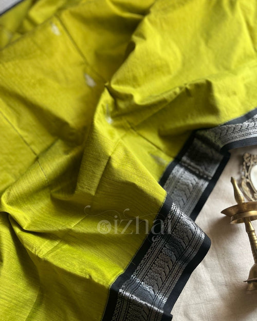 Kanchi || Parrot green - Izhai