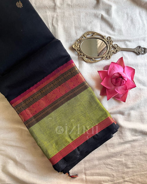 Kanchi || Yatra - Izhai