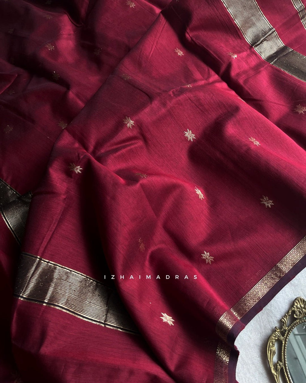 Maheswari - Kumkum - Izhai
