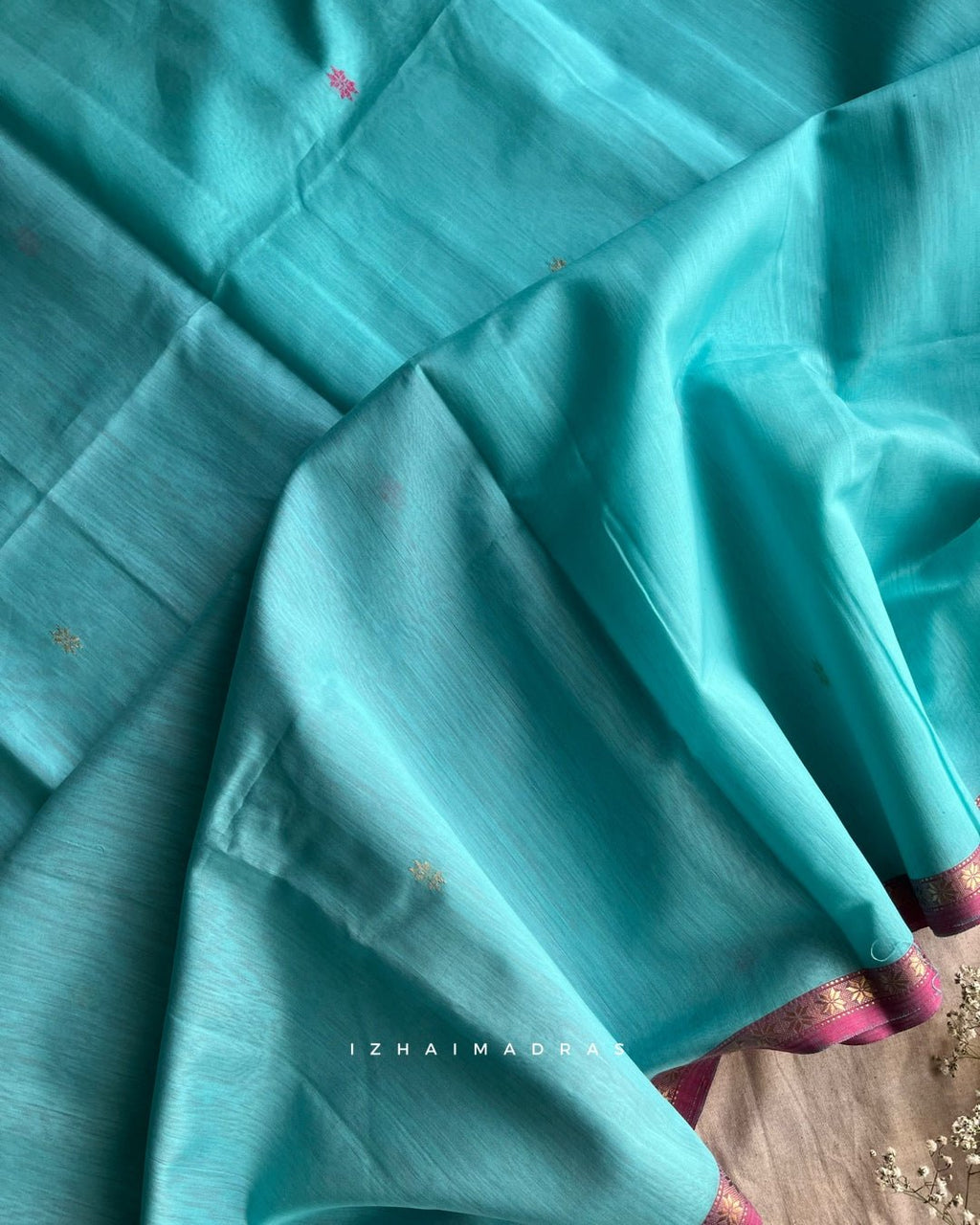 Maheswari || Neela - Izhai