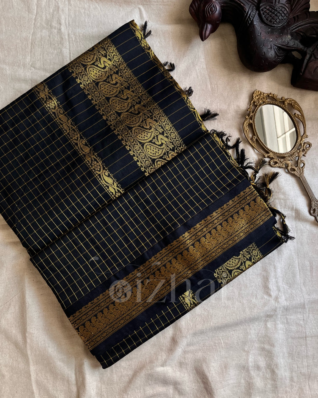 Kanchi - Black kattam