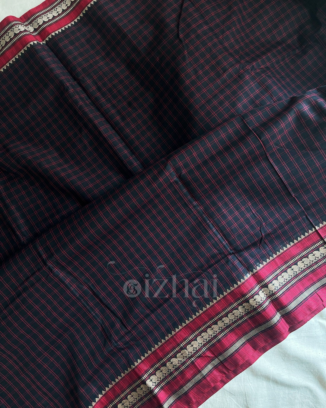 Thari || Black