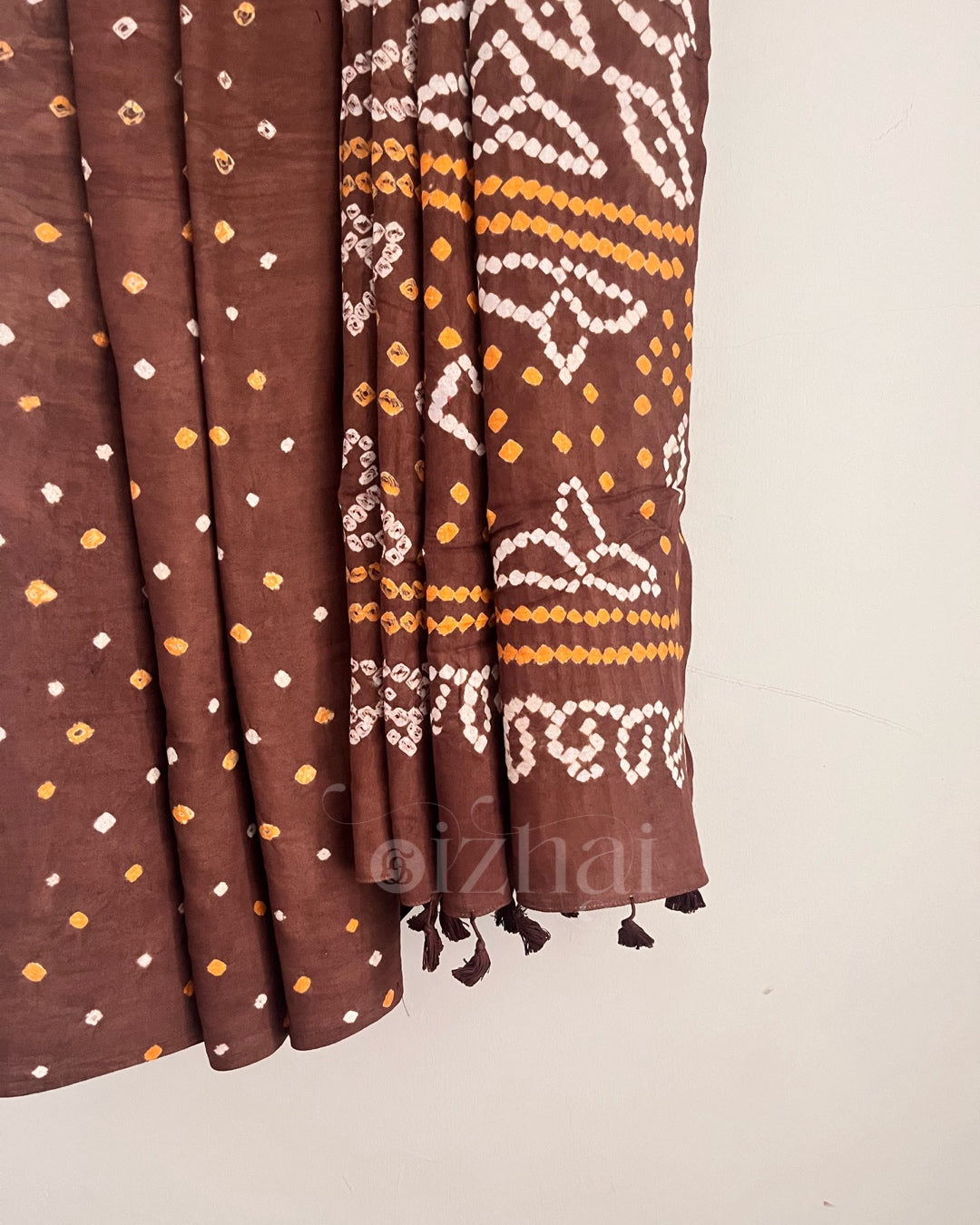 Kaariga || Brown