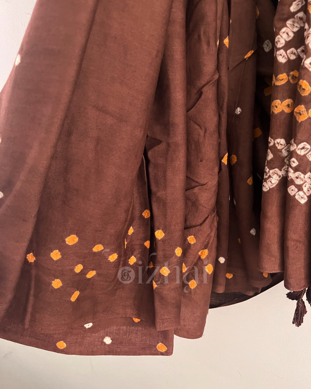 Kaariga || Brown