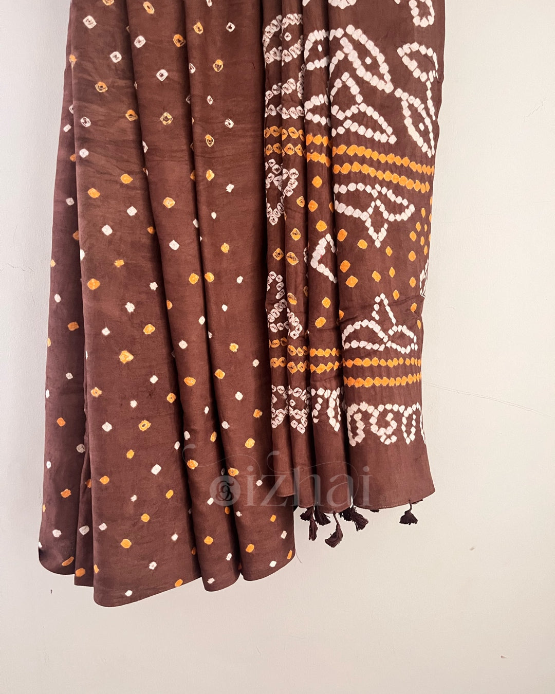 Kaariga || Brown