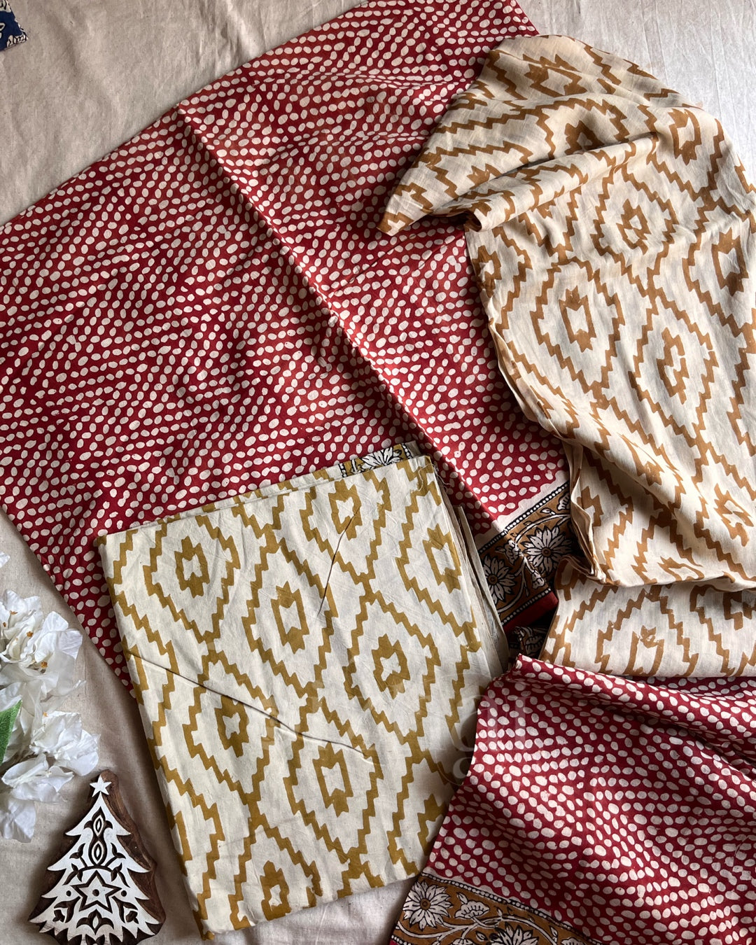 Unstitched - Red