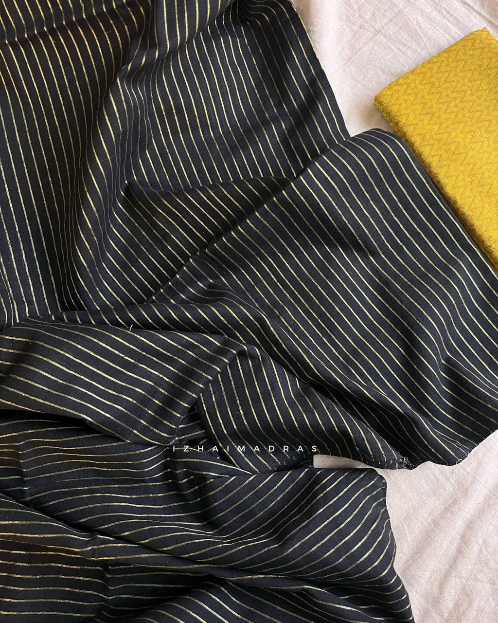 Daily - Black Zari