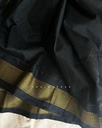 Kanchi - Black
