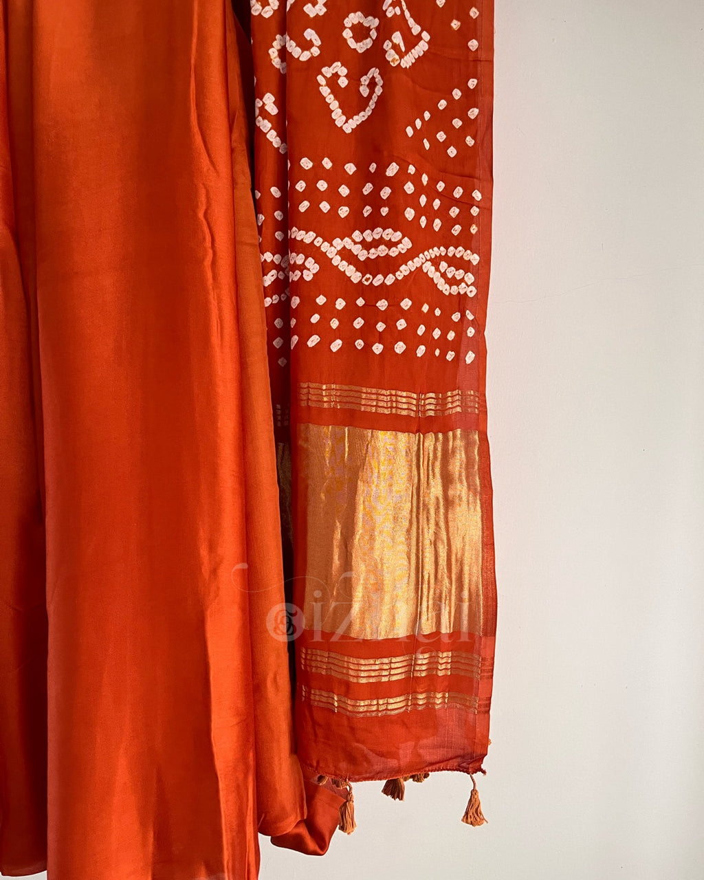 Modal - Rust Bandhini