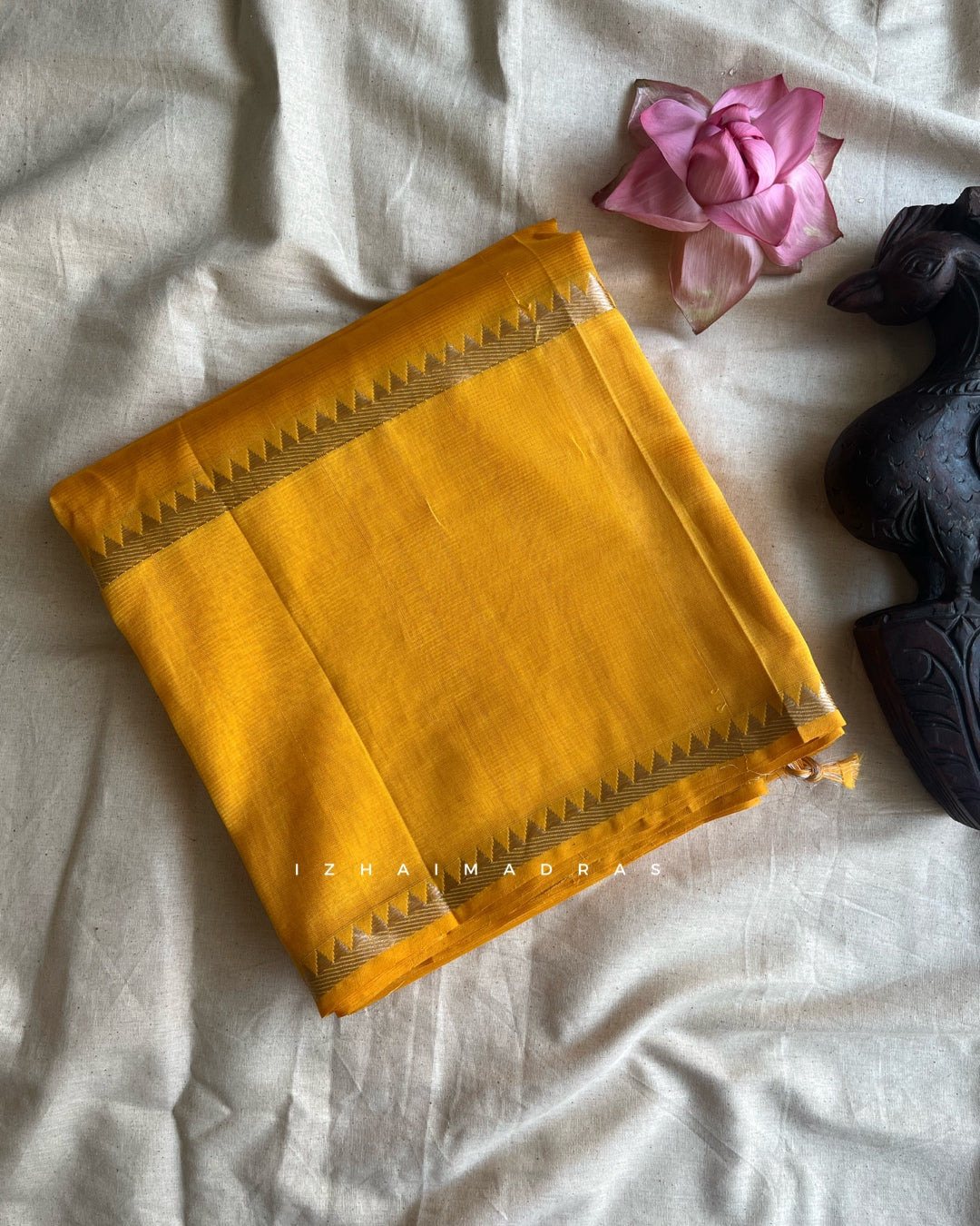 Paruvam - Mahika