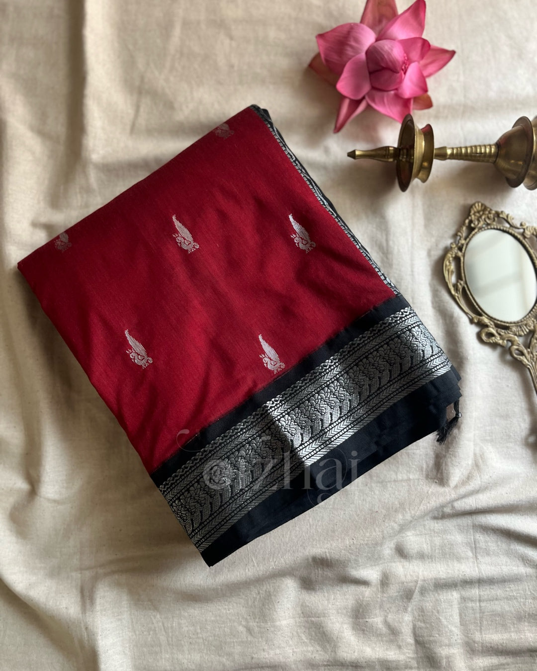 Kanchi || Red