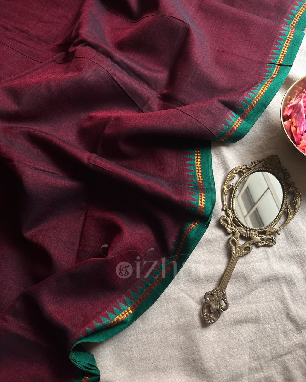 Thari || Hrithika