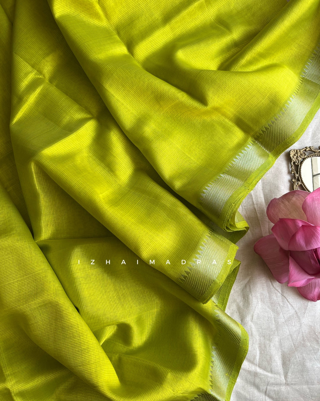 Paruvam - Vedika