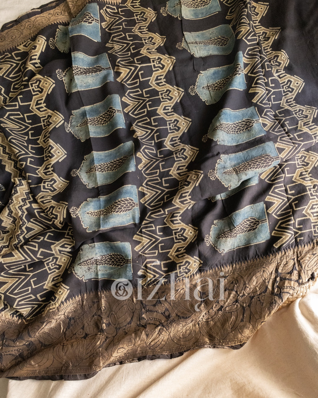 Paruvam || Black ajrak