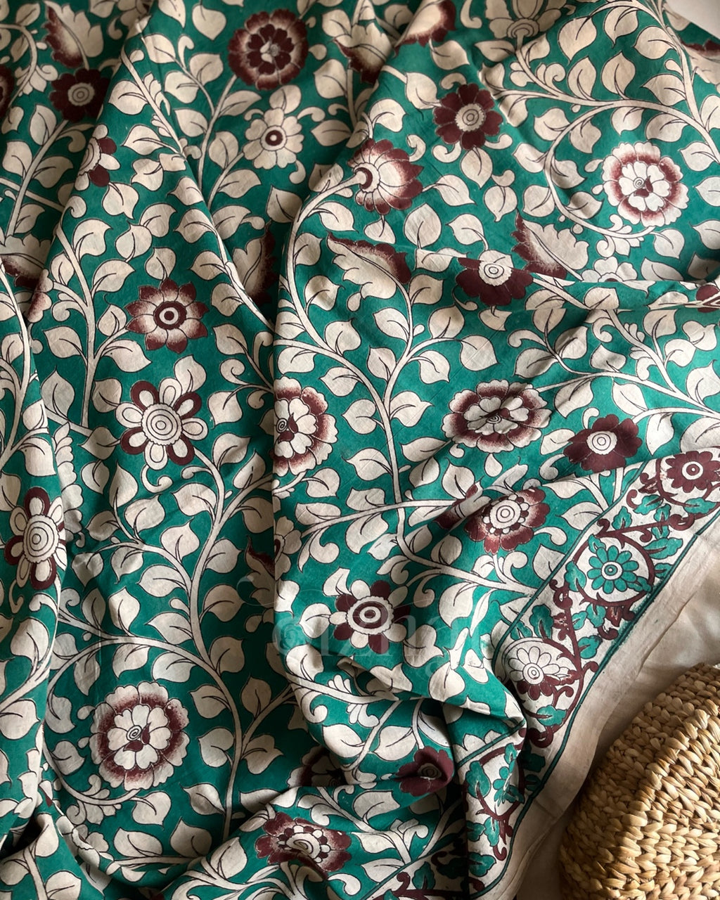 Kaariga || Green Brown