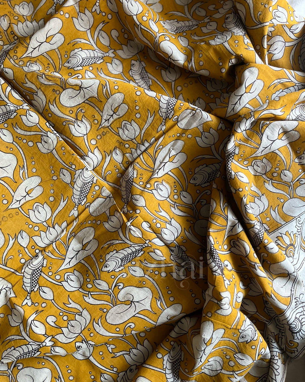 Kaariga || Yellow