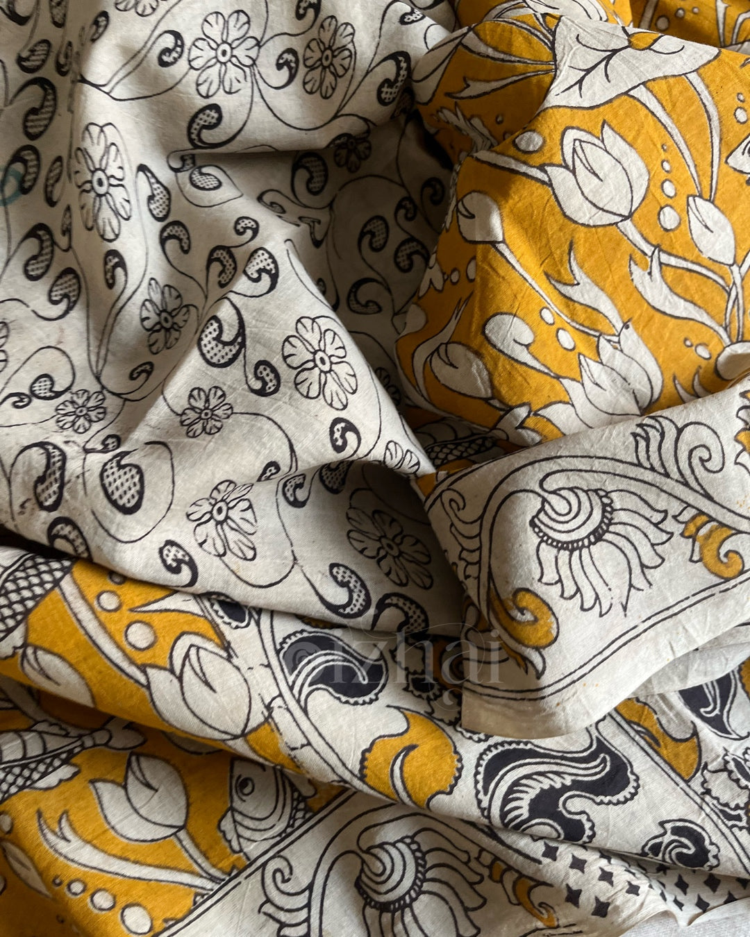 Kaariga || Yellow