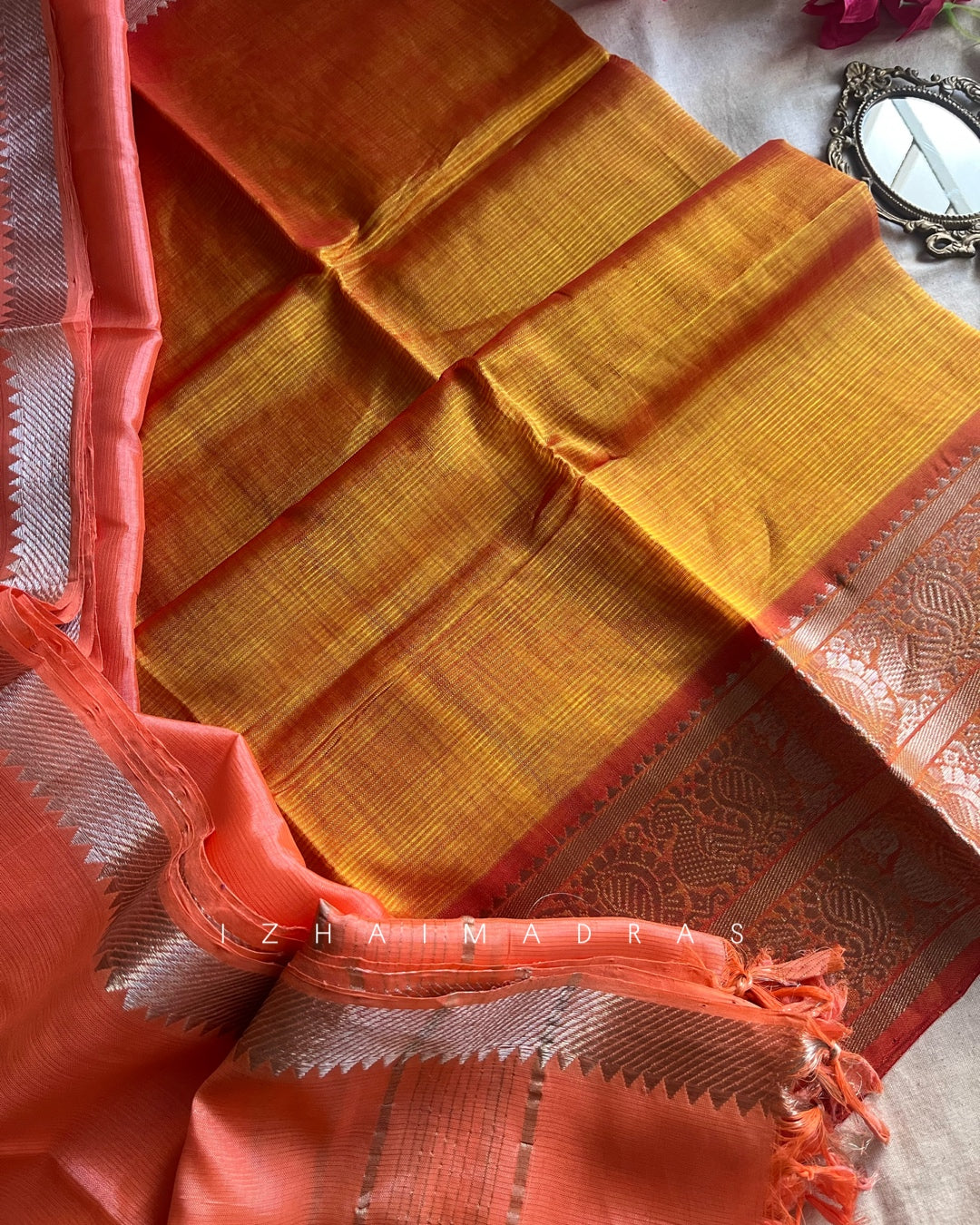 Unstitched - Nila