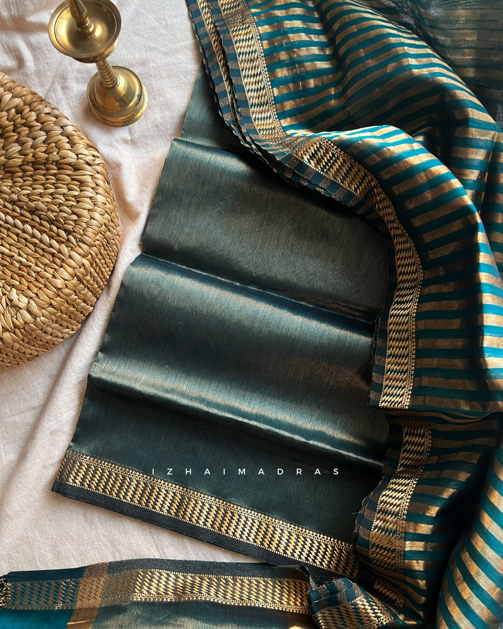 Unstitched - Green