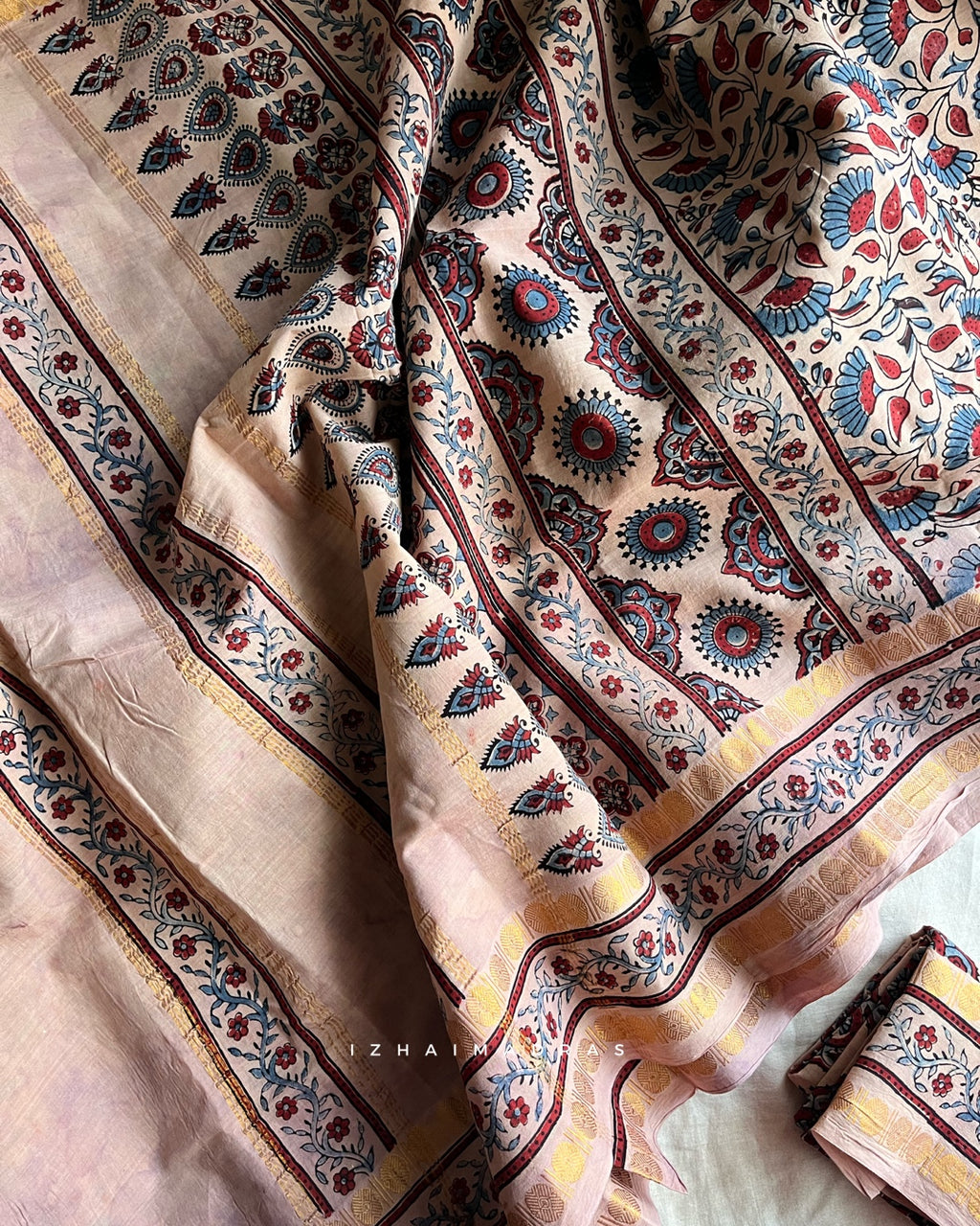 Ajrak Sungudi - Megala