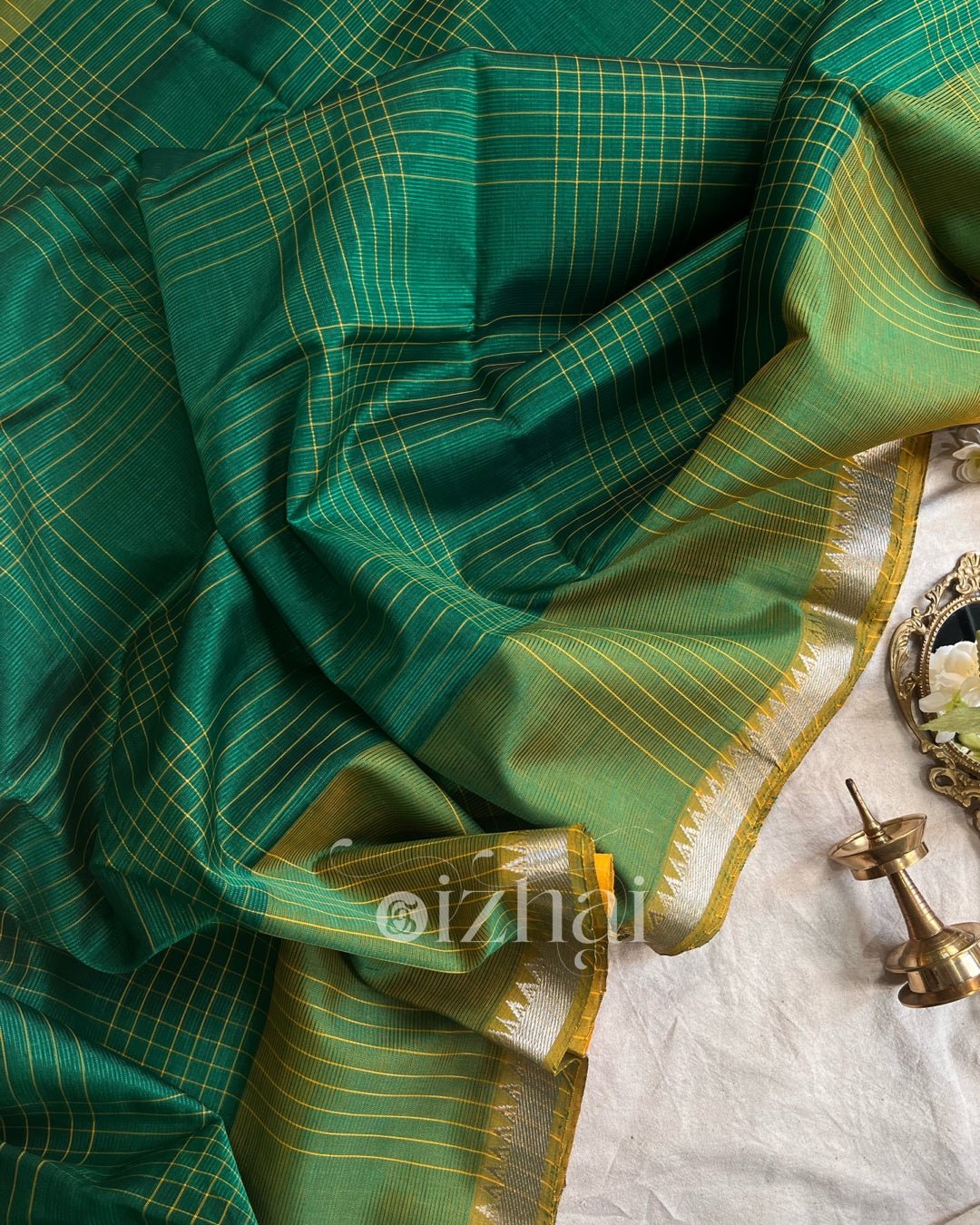 Paruvam - Chitra - Izhai