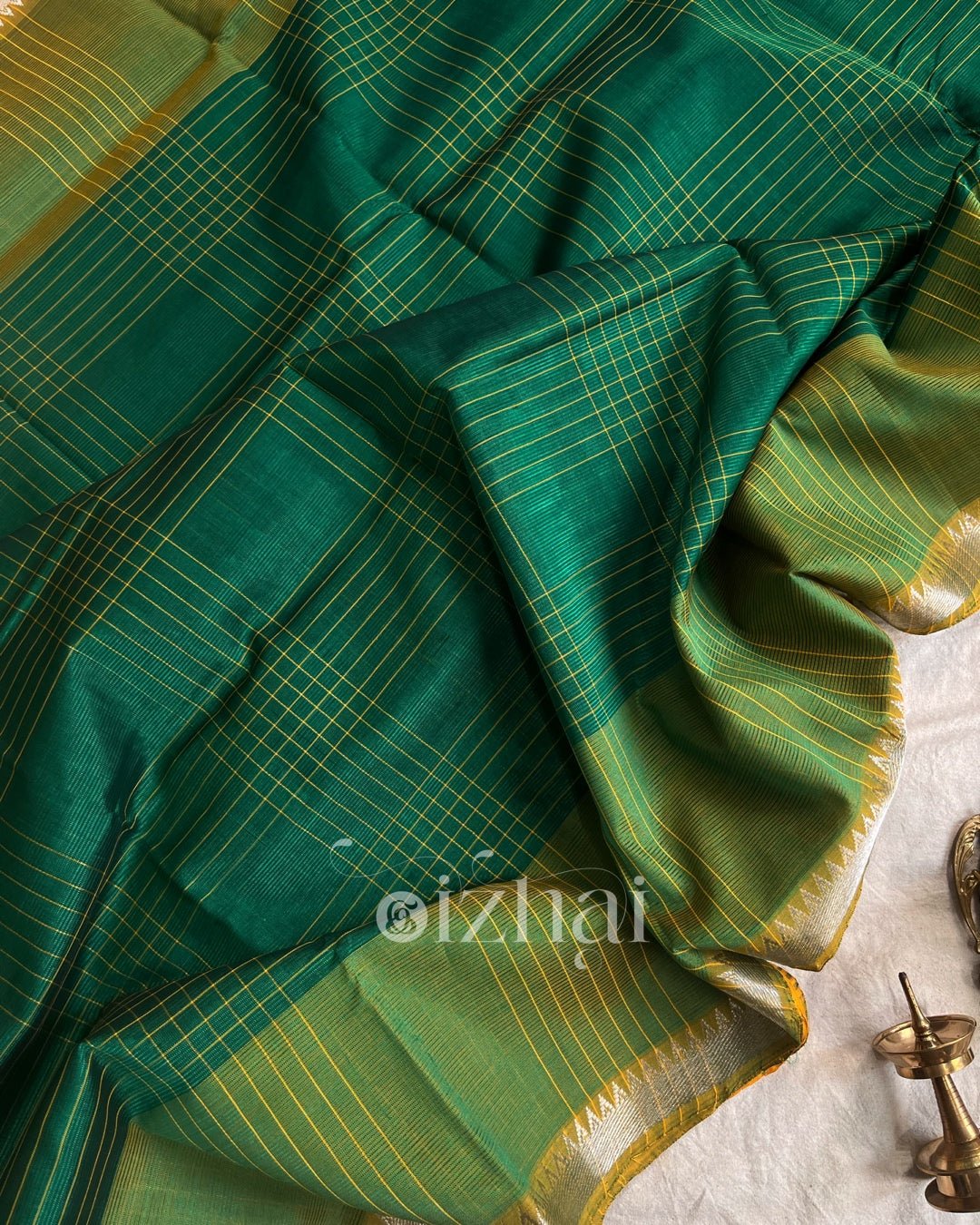 Paruvam - Chitra - Izhai