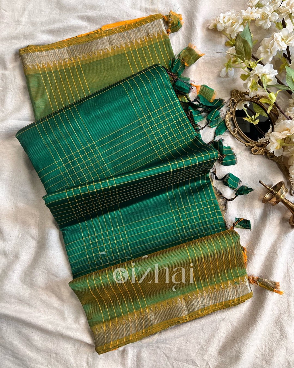 Paruvam - Chitra - Izhai