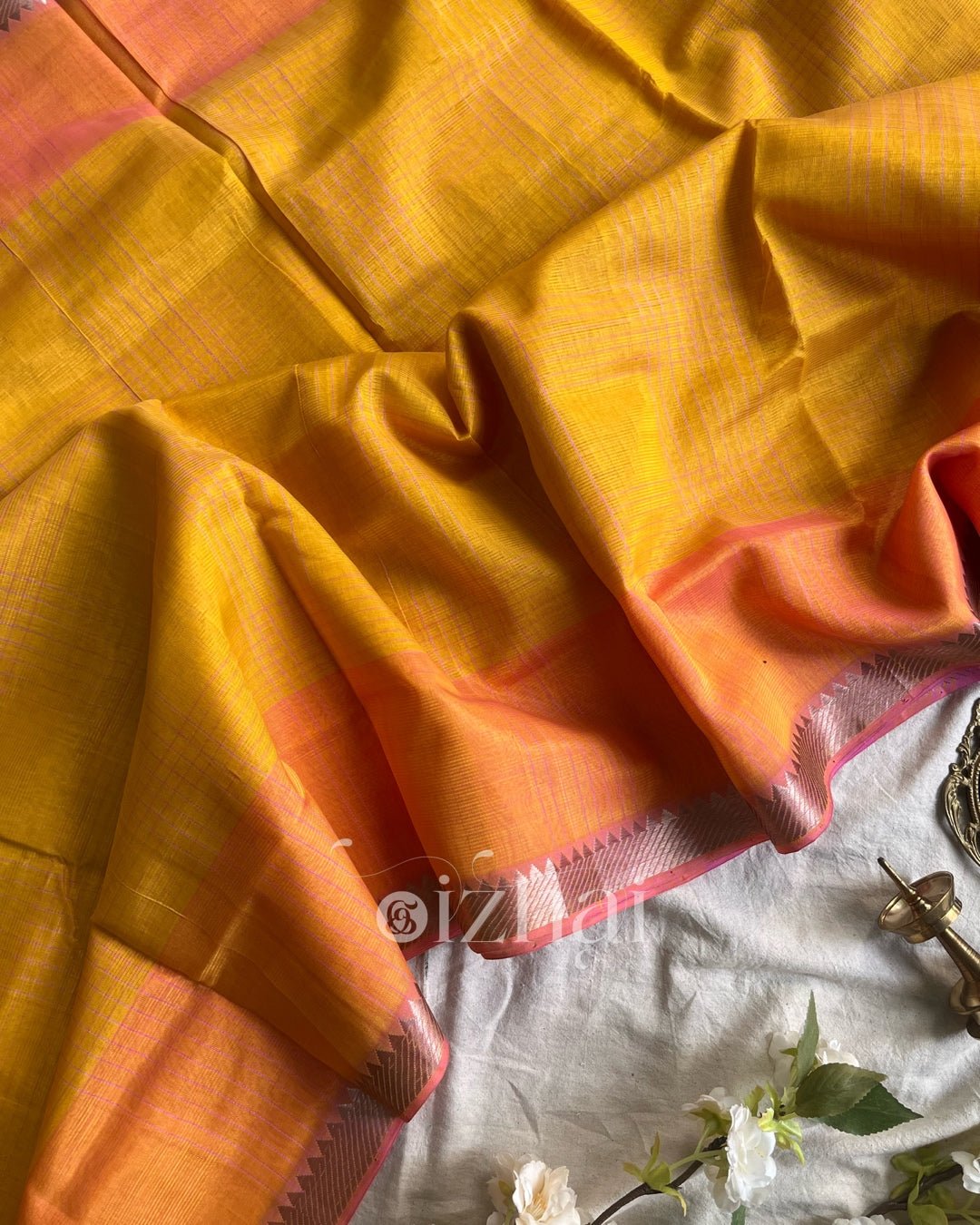 Paruvam - Vaishu - Izhai