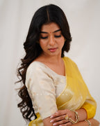 Sithara - Pallavi - Izhai