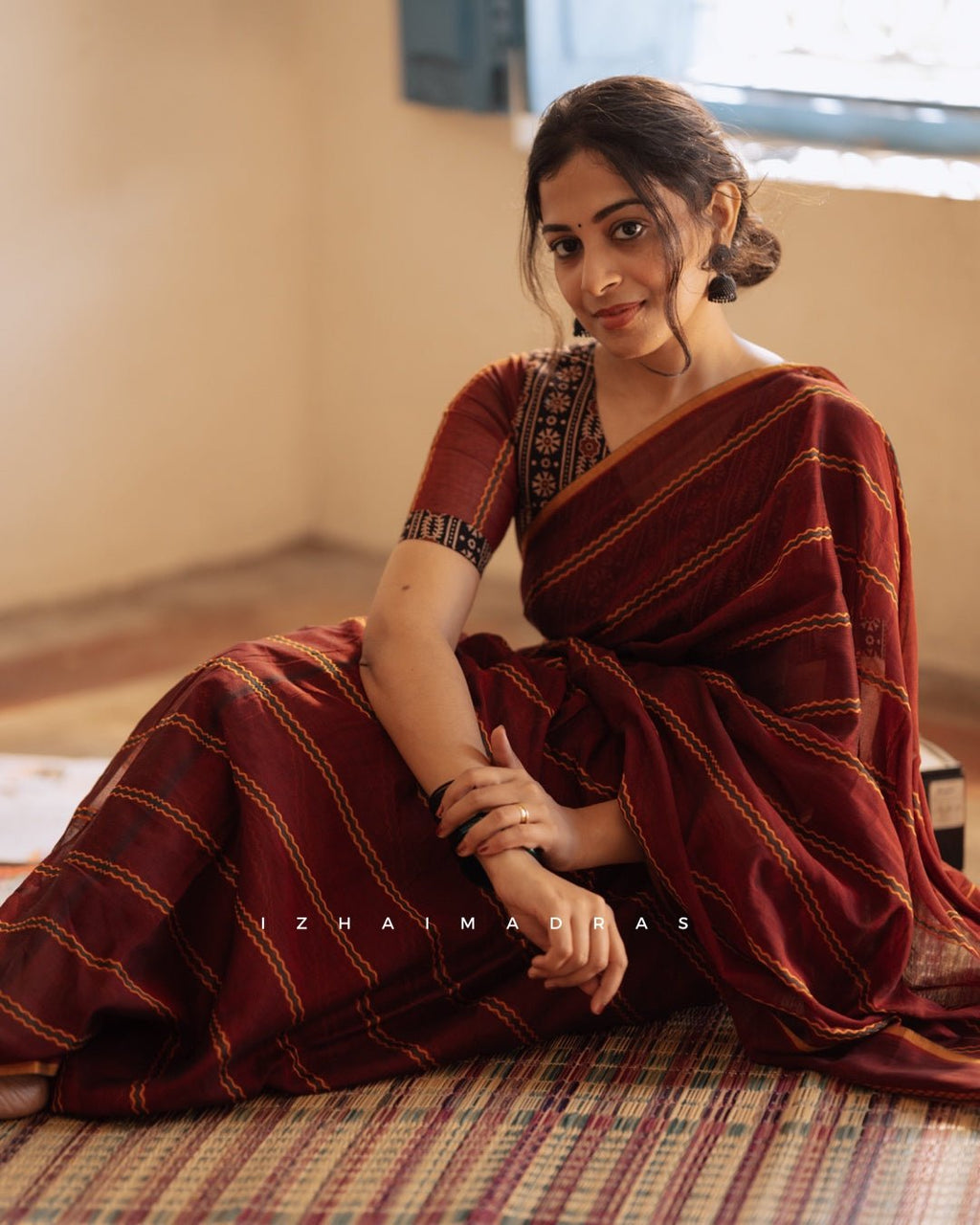 Thari - Bhoomika | பூமிகா - Izhai