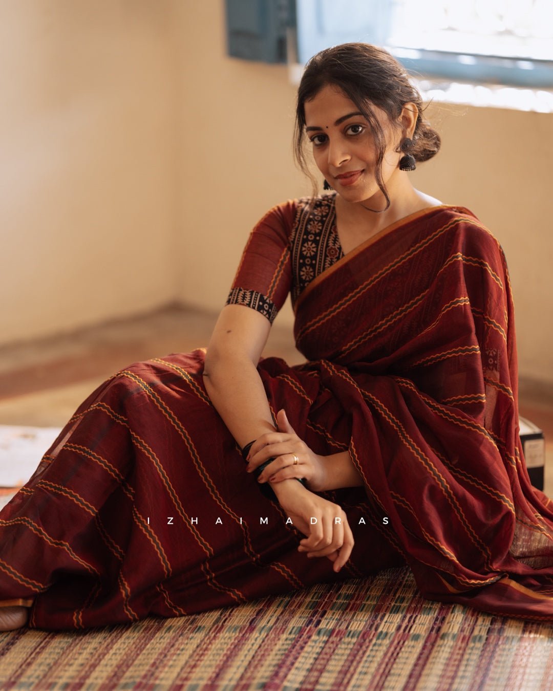 Thari - Bhoomika | பூமிகா - Izhai