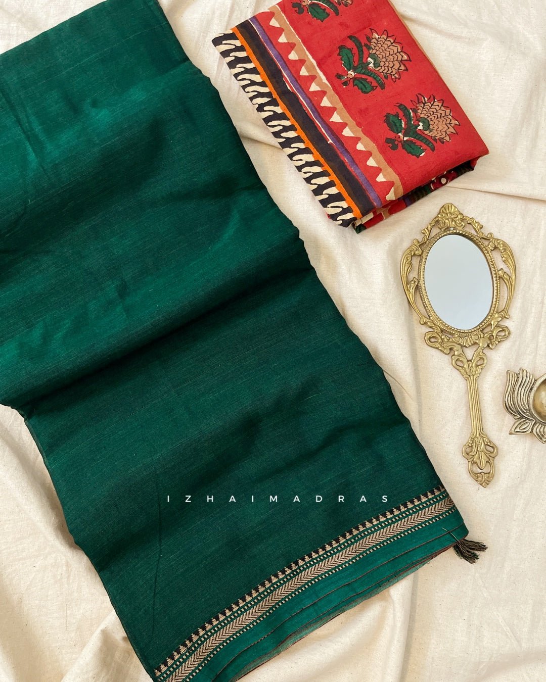 Thari - Pooja - Izhai