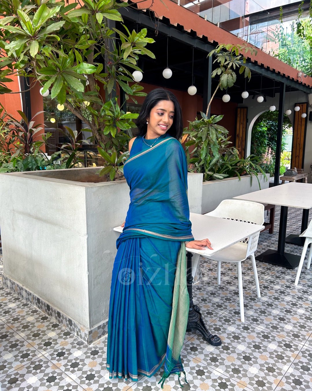 Thari - Poovai | பூவை - Izhai